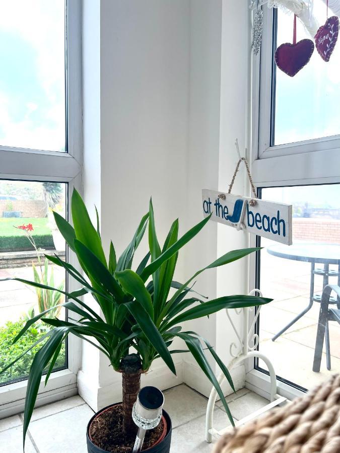 לית'ם סנט אנס Beach Front Apartment With Free Parking, St Annes מראה חיצוני תמונה