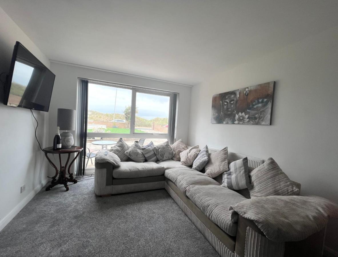 לית'ם סנט אנס Beach Front Apartment With Free Parking, St Annes מראה חיצוני תמונה