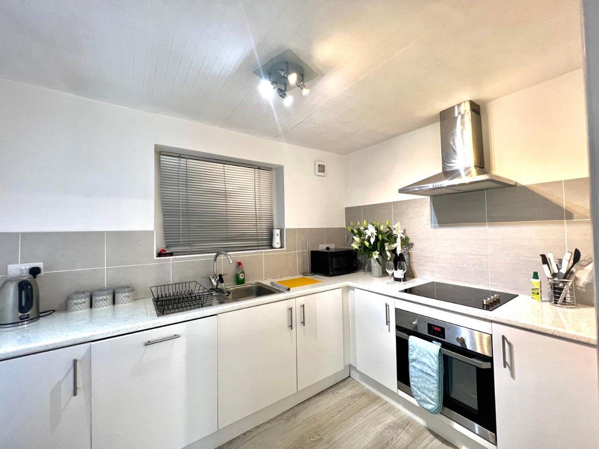 לית'ם סנט אנס Beach Front Apartment With Free Parking, St Annes מראה חיצוני תמונה