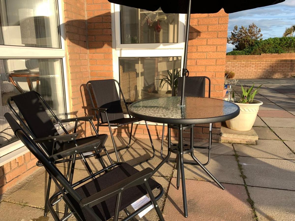 לית'ם סנט אנס Beach Front Apartment With Free Parking, St Annes מראה חיצוני תמונה